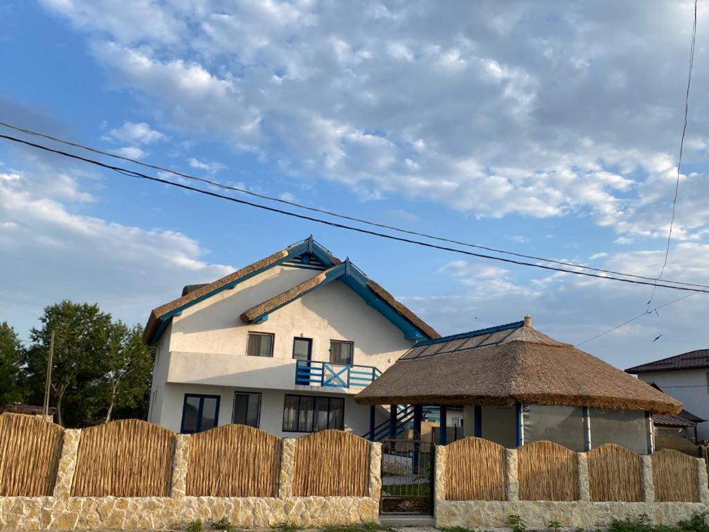 فندق Casa Munteanu Mila Douăzeci şi Trei المظهر الخارجي الصورة